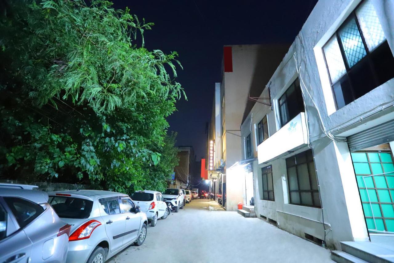 Hotel Stanley By Foxi Group- Near Delhi International Airport New Delhi Eksteriør billede